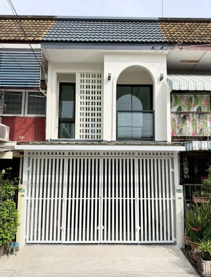 ตกแต่งครบ สร้างเสร็จก่อน 2010 อื่นๆ ขาย ทาวน์เฮ้าส์2ชั้น ซอยเสนานิคม1 รูปที่ 4