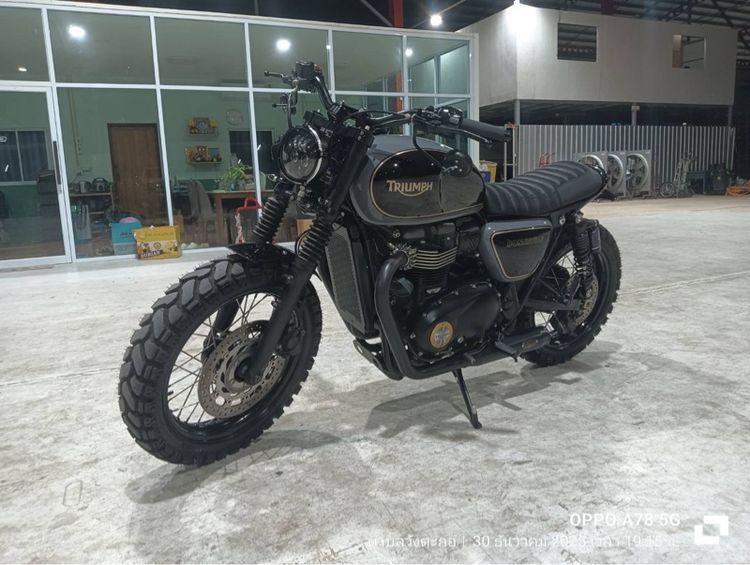 triumph bonneville T100