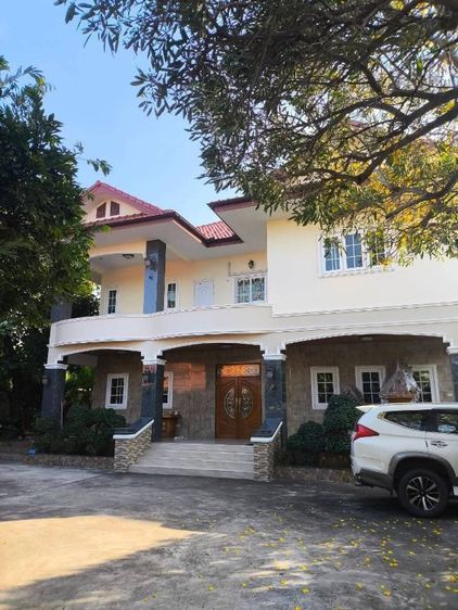 ขายบ้านเดี่ยวหลังใหญ่ตำบลแสนสุขอำเภอเมืองชลบุรี

ตรงข้ามตลาดหนองมน สุขุมวิทซอย 5

