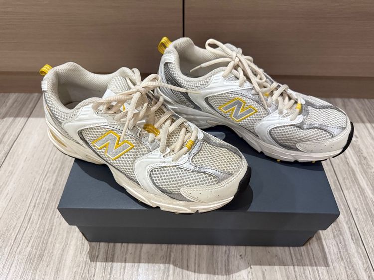 รองเท้า New balance Us 6.5 Lady สภาพกริ๊ป รูปที่ 2