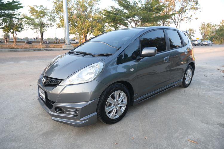 Honda Jazz 2012 1.5 V i-VTEC Sedan เบนซิน ไม่ติดแก๊ส เกียร์อัตโนมัติ เทา รูปที่ 3