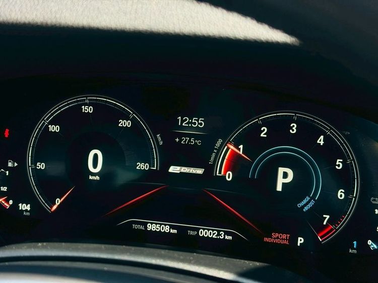 BMW Series 5 2019 530e Sedan เบนซิน ไม่ติดแก๊ส เกียร์อัตโนมัติ ขาว รูปที่ 4