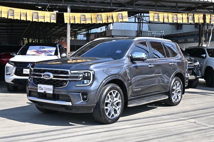 รถ Ford Everest 2.0 Titanium Plus 4WD สี เทา