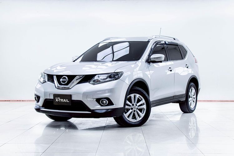 รถ Nissan X-Trail 2.0 V 4WD สี เทา