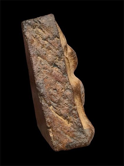 	 พระนางพญาพิมพ์อกนูนใหญ่ กรุวัดนางพญา จังหวัดพิษณุโลก รูปที่ 3