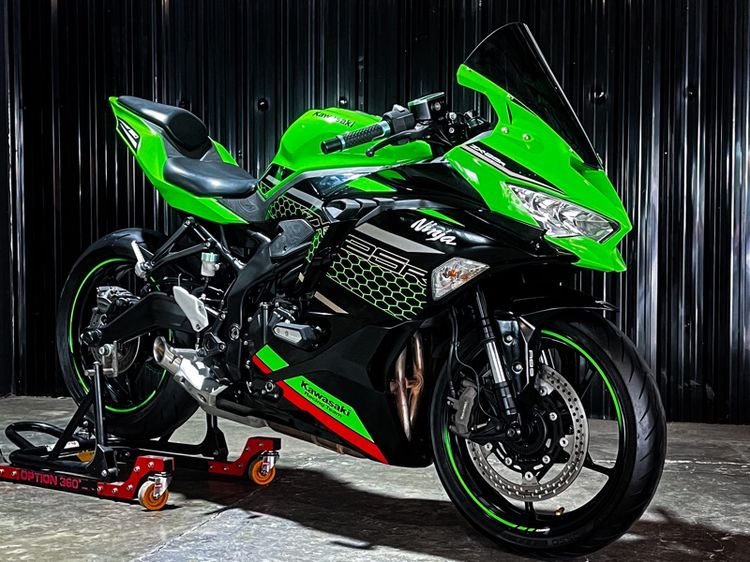 Kawasaki Ninja 2021 zx25r ปี21 สีเขียวไมล์น้อยๆ 