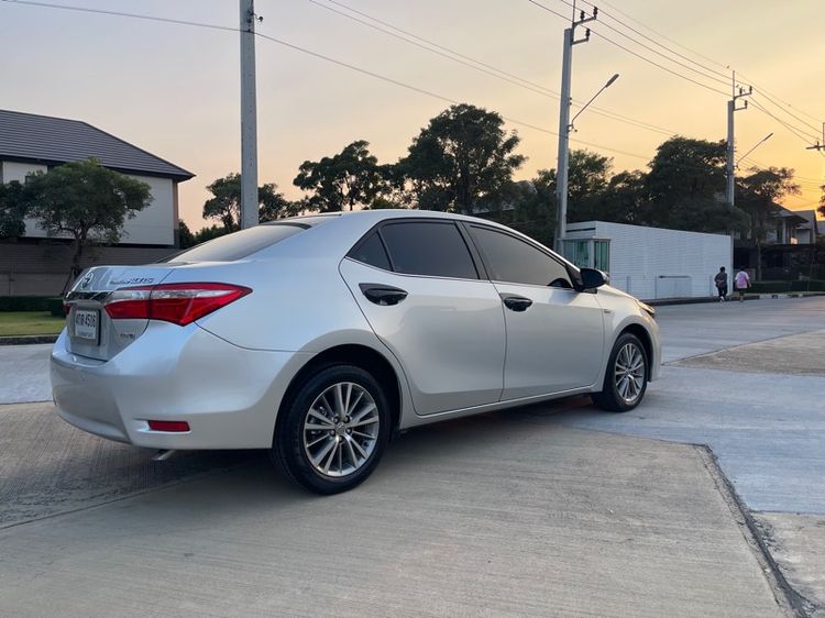 Toyota Altis 2015 1.8 E Sedan เบนซิน ไม่ติดแก๊ส เกียร์อัตโนมัติ บรอนซ์เงิน รูปที่ 4