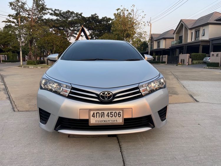 Toyota Altis 2015 1.8 E Sedan เบนซิน ไม่ติดแก๊ส เกียร์อัตโนมัติ บรอนซ์เงิน รูปที่ 2