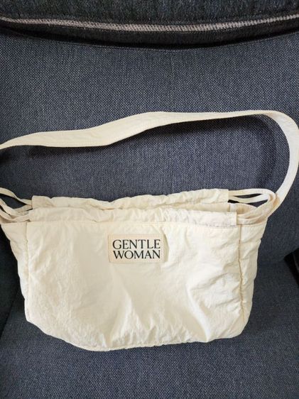 กระเป๋า Gentlewoman Dumpling Bag น้องเกี๊ยว สภาพสวย รูปที่ 9