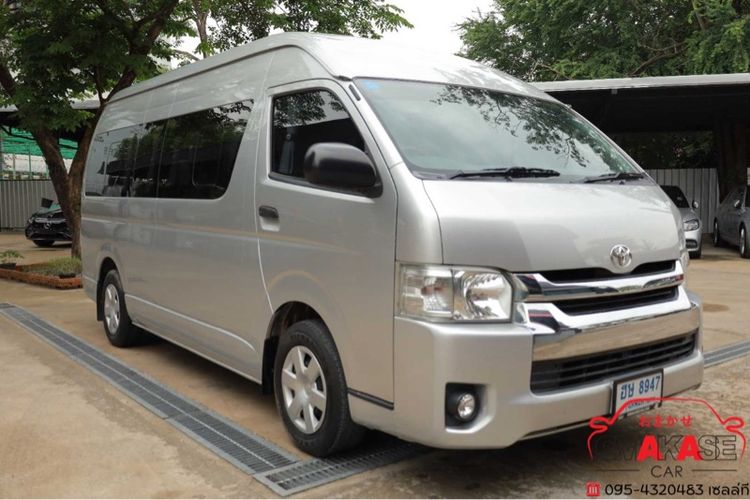 Toyota Commuter 2017 3.0 Van ดีเซล ไม่ติดแก๊ส เกียร์ธรรมดา บรอนซ์เงิน รูปที่ 3