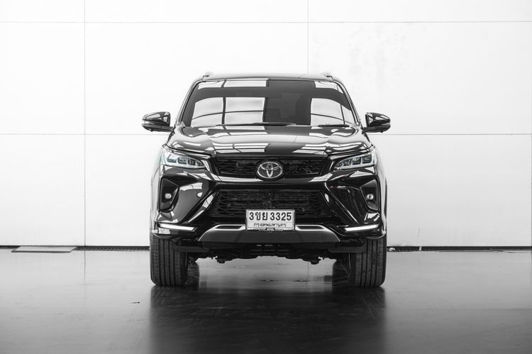 Toyota Fortuner 2021 2.4 Legender Black Top Utility-car ดีเซล ไม่ติดแก๊ส เกียร์อัตโนมัติ ดำ รูปที่ 3