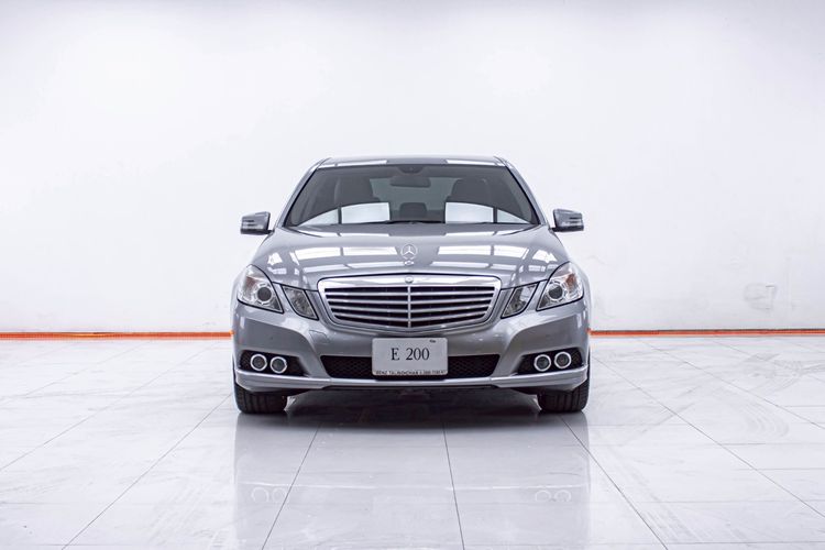 Mercedes-Benz E-Class 2011 E200 Sedan เบนซิน NGV เกียร์อัตโนมัติ เทา รูปที่ 4