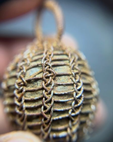 ลูกอมถักเชือกลงรักเลี่ยมเก่าไม่ทราบที่(มีสินค้าหลายรายการกดเข้ามาดูในโปรไฟล์ได้เลยครับ) รูปที่ 5