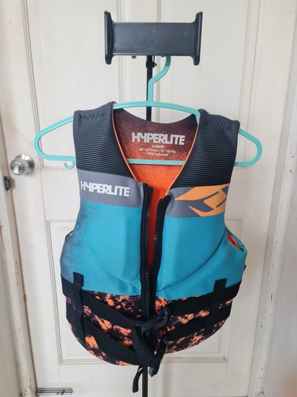 เสื้อชูชีพแบรนด์ Hyperlite รุ่น Junior และ Youth สภาพดี รูปที่ 2