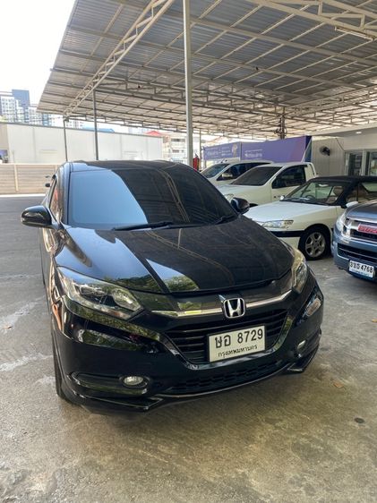 รถ Honda HR-V 1.8 E สี ดำ