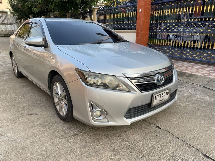Toyota Camry 2013 2.5 Hybrid Sedan ไฮบริด ไม่ติดแก๊ส เกียร์อัตโนมัติ บรอนซ์เงิน รูปที่ 2