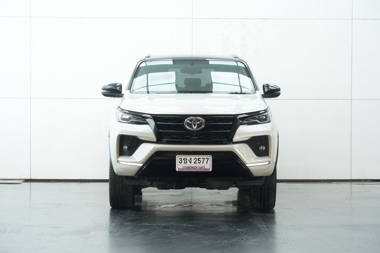 Toyota Fortuner 2022 2.4 Commander Utility-car ดีเซล ไม่ติดแก๊ส เกียร์อัตโนมัติ ขาว รูปที่ 3