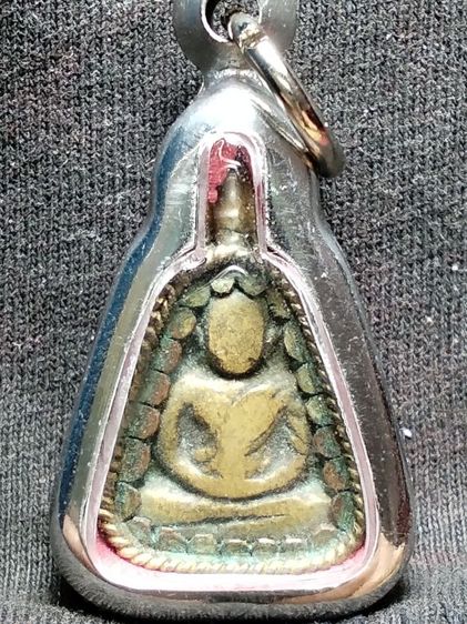 รูปหล่อหลวงพ่อเงินจอบเล็กเลี่ยมโบราณครับ รูปที่ 2