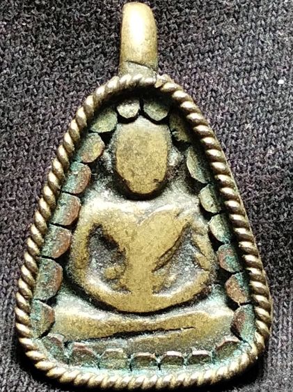 รูปหล่อหลวงพ่อเงินจอบเล็กเลี่ยมโบราณครับ รูปที่ 17