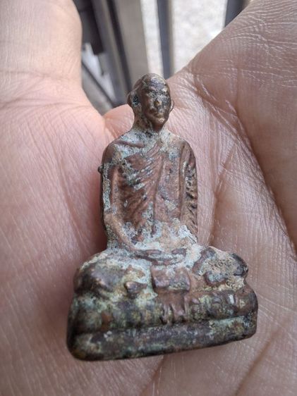 หลวงพ่อเดิม รูปที่ 2