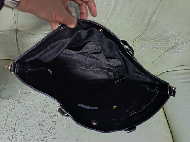 กระเป๋าสะพาย converse tokyo