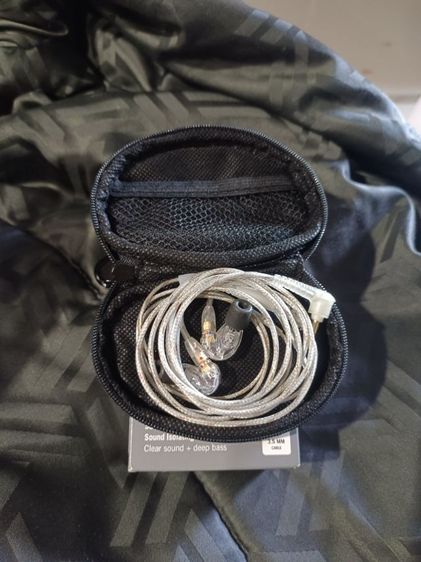 🎧 Shure SE215 (มือสอง สภาพเหมือนใหม่)
 รูปที่ 2