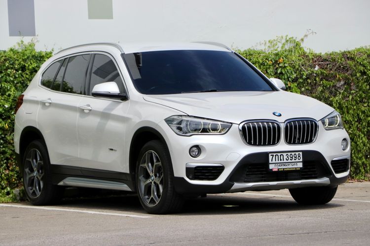 BMW X1 2018 1.5 sDrive18i xLine Utility-car เบนซิน ไม่ติดแก๊ส เกียร์อัตโนมัติ ขาว รูปที่ 3