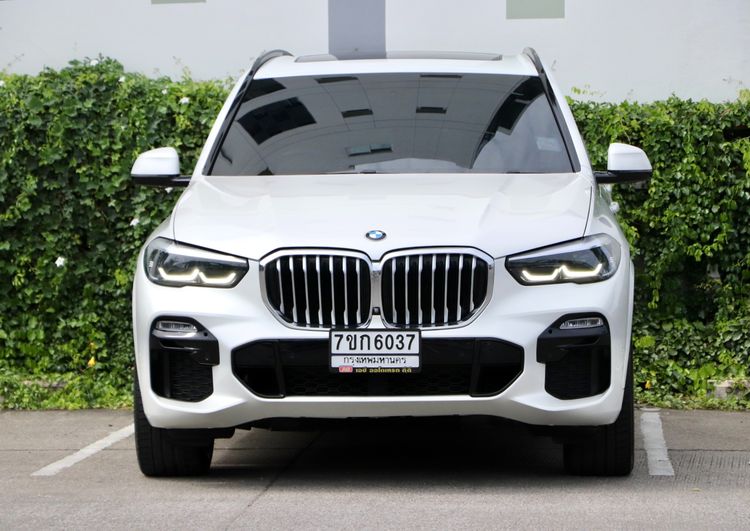 รถ BMW X5 3.0 xDrive30d M Sport 4WD สี ขาว