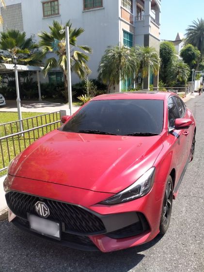 รถ MG MG5 1.5 D สี แดง
