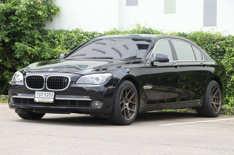 รถ BMW Series 7 740Li สี ดำ