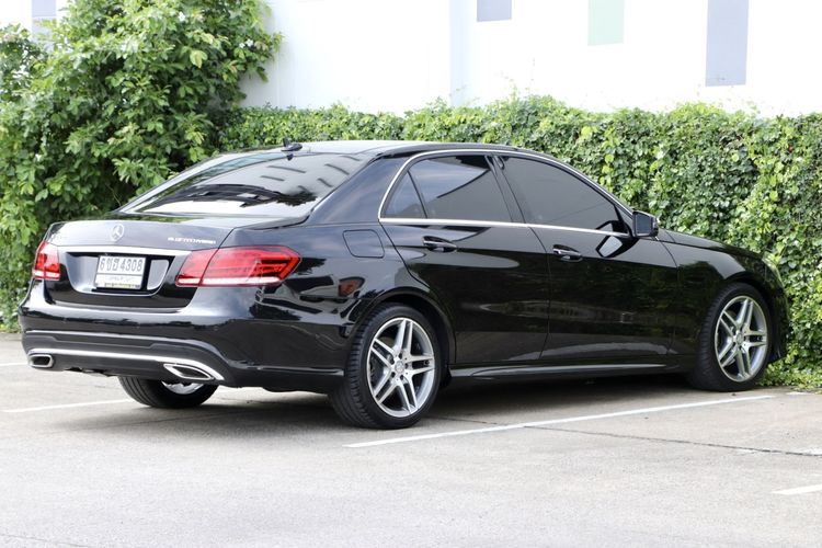 Mercedes-Benz E-Class 2015 E300 2.2 BlueTEC Hybrid AMG Dynamic Sedan ดีเซล ไม่ติดแก๊ส เกียร์อัตโนมัติ ดำ รูปที่ 4