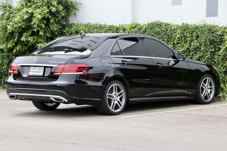 Mercedes-Benz E-Class 2015 E300 2.2 BlueTEC Hybrid AMG Dynamic Sedan ดีเซล ไม่ติดแก๊ส เกียร์อัตโนมัติ ดำ รูปที่ 4