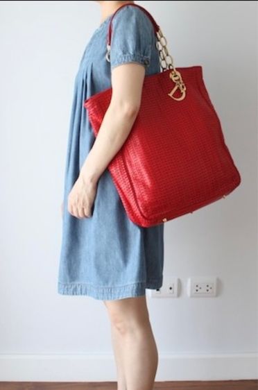 Dior Soft Woven Medium Red Tote 1017  รูปที่ 7
