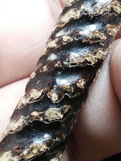 ตะกรุดเก่าลงรักถักเชือกไม่ทราบคณาจารย์ครับ รูปที่ 15