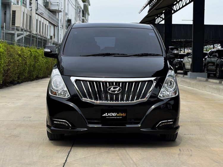 Hyundai H-1  2018 2.5 Elite Utility-car ดีเซล ไม่ติดแก๊ส เกียร์อัตโนมัติ ดำ รูปที่ 2