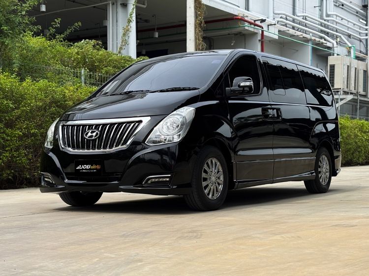 รถ Hyundai H-1  2.5 Elite สี ดำ