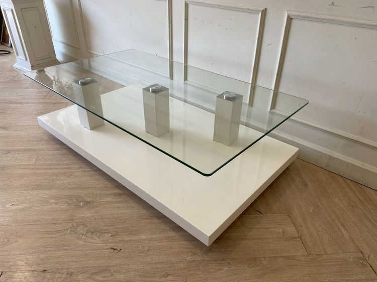 โต๊ะกลาง ท็อปกระจก ขาสเเตนเลส สีขาว รูปที่ 3