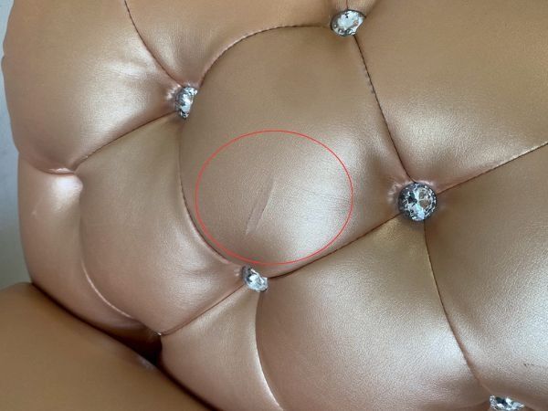 เก้าอี้อาร์มแชร์ ขาไม้ เบาะหนัง ดึงกระดุม สีโรสโกลด์ รูปที่ 9