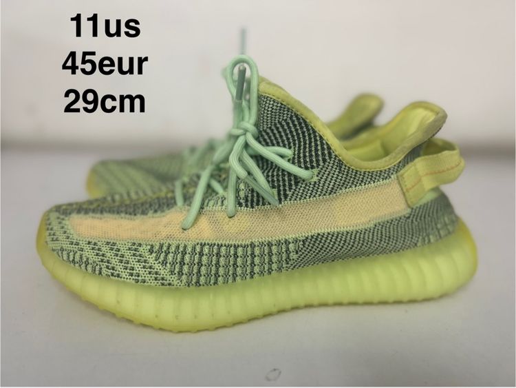 รองเท้า adidas yeezy รูปที่ 13