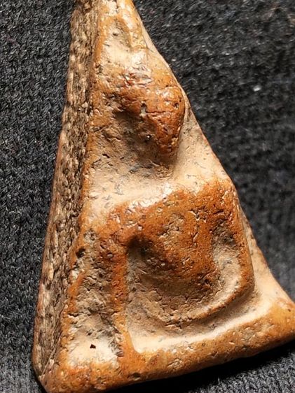 พระนางพญาเนื้อดินครับ รูปที่ 18