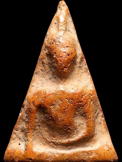 พระนางพญาเนื้อดินครับ