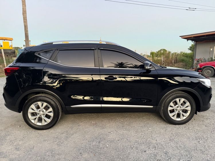 MG ZS 2018 1.5C+ Sedan เบนซิน เกียร์อัตโนมัติ ดำ รูปที่ 2