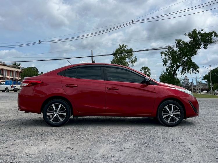 Toyota Yaris ATIV 2020 1.2 Mid Sedan เบนซิน ไม่ติดแก๊ส เกียร์อัตโนมัติ แดง รูปที่ 4
