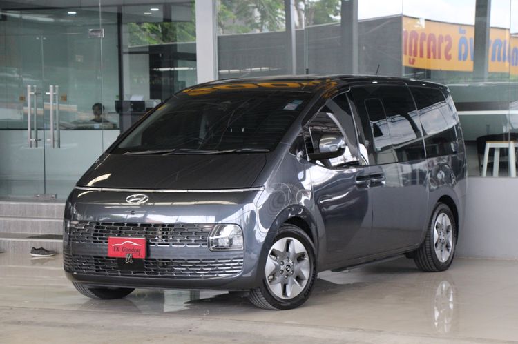 รถ Hyundai Staria 2.2 SEL สี เทา