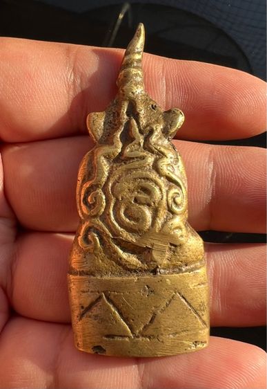 งั่งตาแดง หลังยันต์ อุดกริ่ง  รูปที่ 3