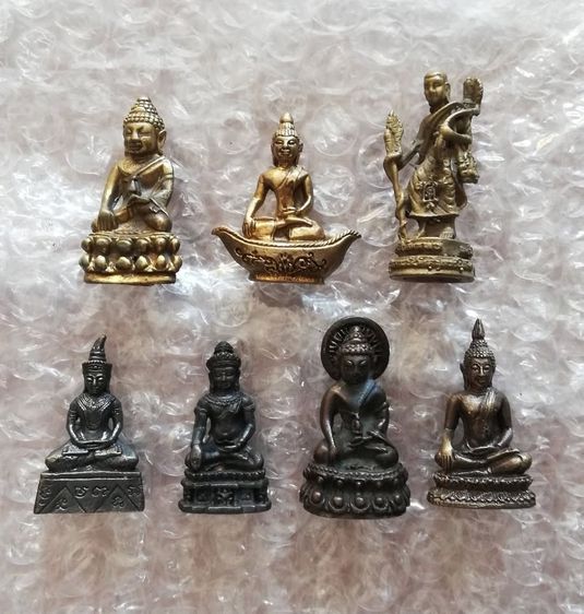 พระกริ่งปวรเรศ พระพุทธนั่งเรือ พระสีวลีธุดงค์ พระงั่งทรงเครื่อง กริ่งชัยวัฒน์ กริ่งหล่อ ภปร. กริ่งวัดบวร รูปที่ 2