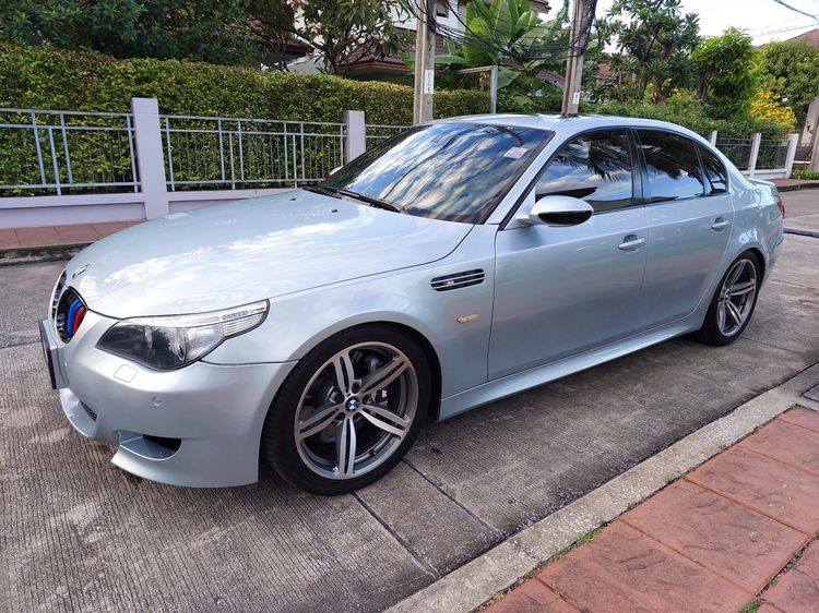 BMW M5 2006 5.0 E60 Sedan เบนซิน ไม่ติดแก๊ส เกียร์อัตโนมัติ บรอนซ์เงิน รูปที่ 2