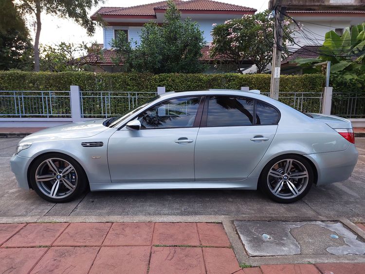 BMW M5 2006 5.0 E60 Sedan เบนซิน ไม่ติดแก๊ส เกียร์อัตโนมัติ บรอนซ์เงิน รูปที่ 3