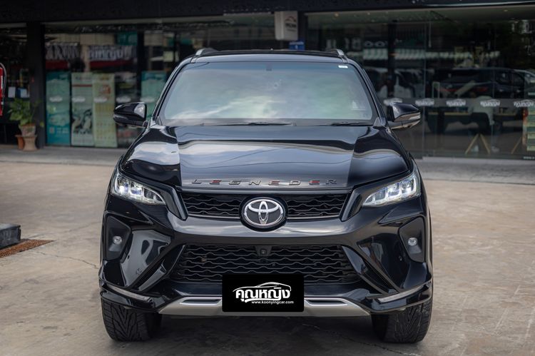 Toyota Fortuner 2021 2.4 Legender 4WD Utility-car ดีเซล ไม่ติดแก๊ส เกียร์อัตโนมัติ ดำ รูปที่ 3