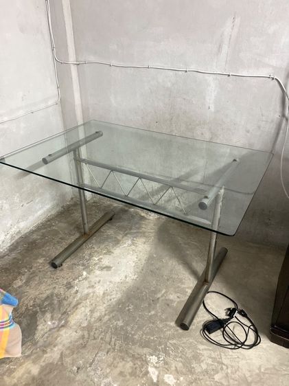 โต๊ะกระจก